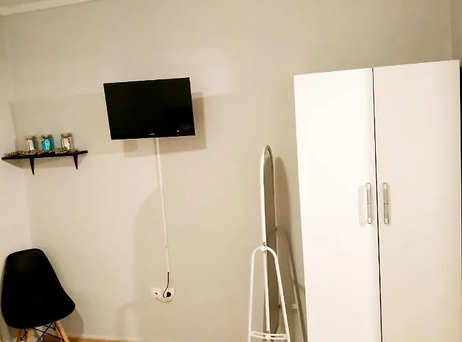 Emerald Dream House,heart Of The Center Daire Rhodes City